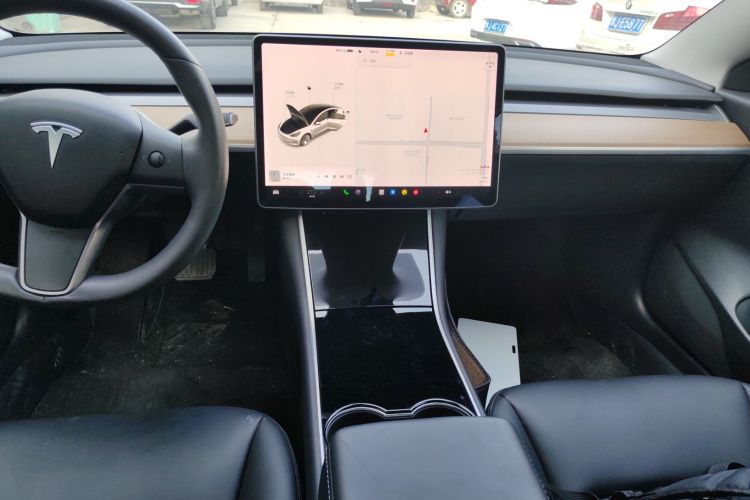 特斯拉 Model 3 2019款 标准续航后驱升级版中控内饰16