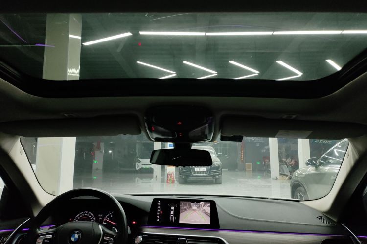 宝马5系 2019款 530Li 领先型 豪华套装局部细节22