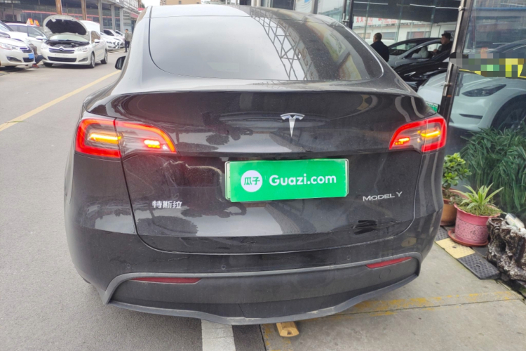 特斯拉 Model Y 2022款 长续航全轮驱动版车身外观6004