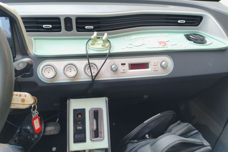 五菱汽车 宏光MINIEV 2022款 马卡龙臻享款 磷酸铁锂中控内饰16