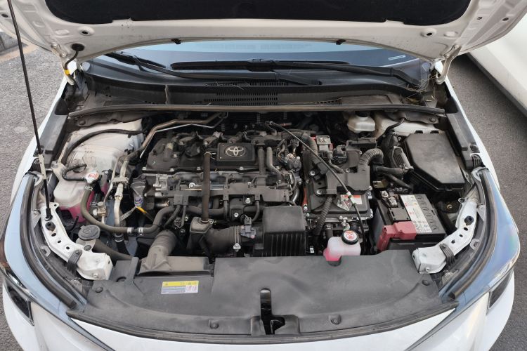 丰田 雷凌 2024款 智能电混双擎 1.8L 领先版局部细节24