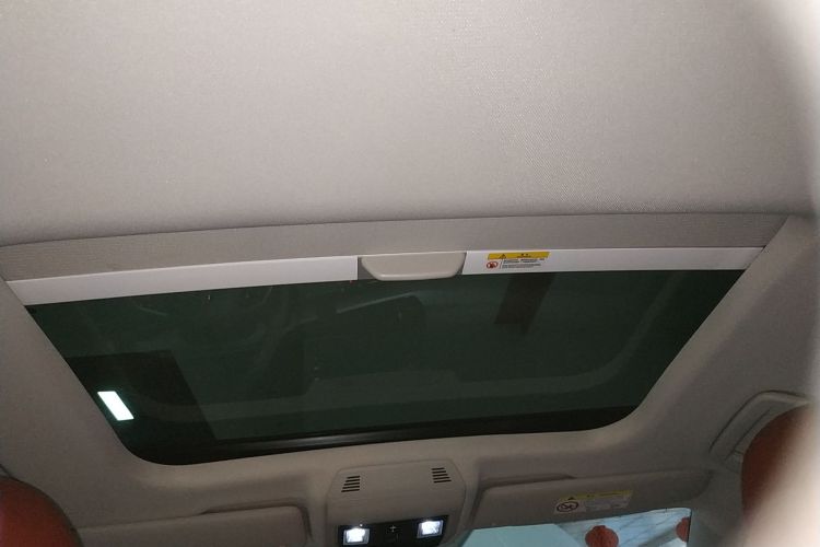 大众 高尔夫 2023款 改款 280TSI DSG Pro中控内饰22