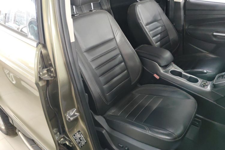 福特 翼虎 2015款 2.0L GTDi 四驱尊贵型局部细节41