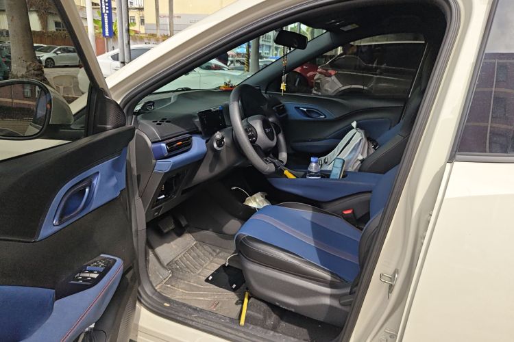 比亚迪 海鸥 2025款 305km 活力版中控内饰20