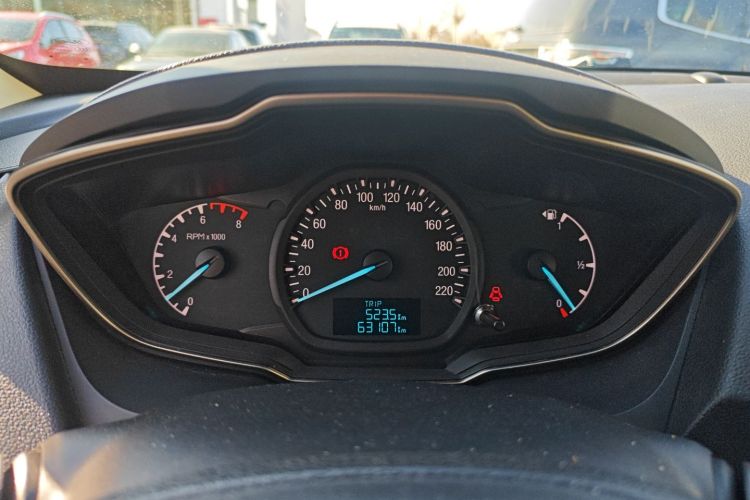 福特 福睿斯 2017款 改款 1.5L 手动舒适型中控内饰14