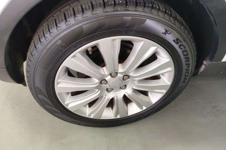 路虎 揽胜极光 2015款 2.0T 五门智耀版车身外观6001