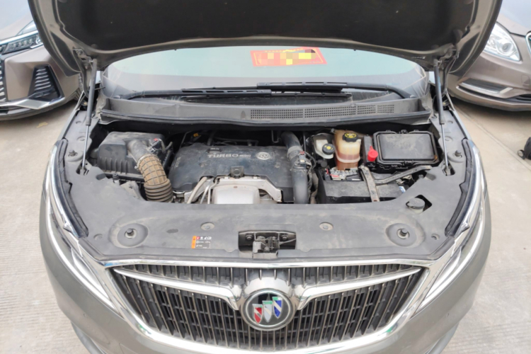 别克GL8 2018款 ES 28T 旗舰型 国VI机舱底盘24