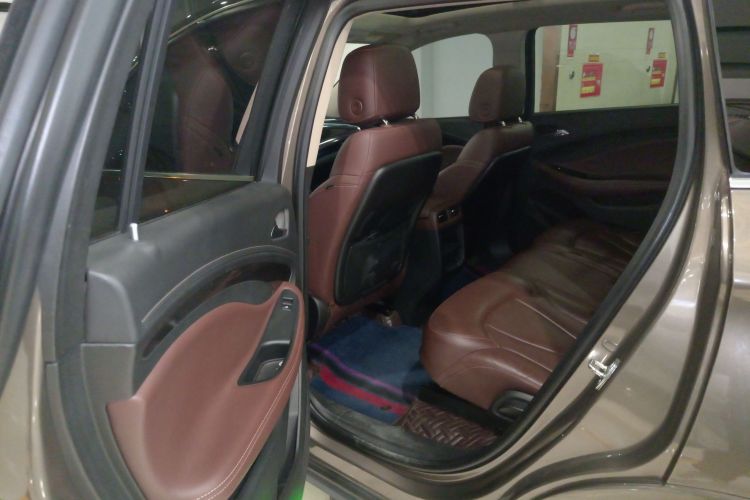 别克 昂科威 2017款 28T 四驱全能运动旗舰型中控内饰7004