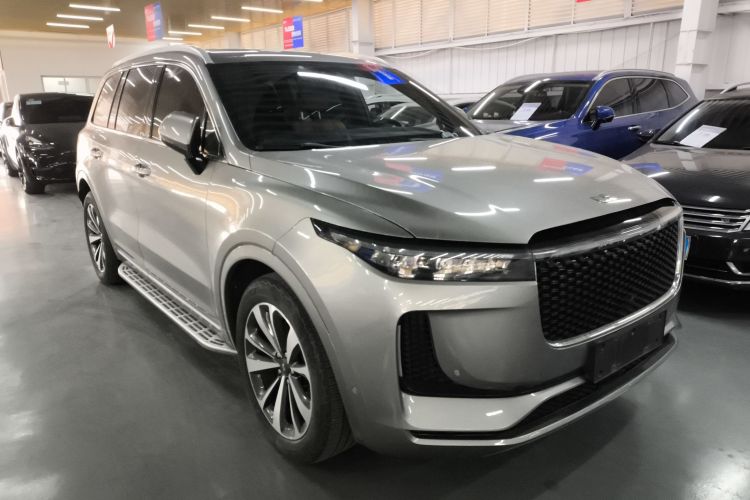 理想汽车 理想ONE 2020款 增程6座版车身外观3