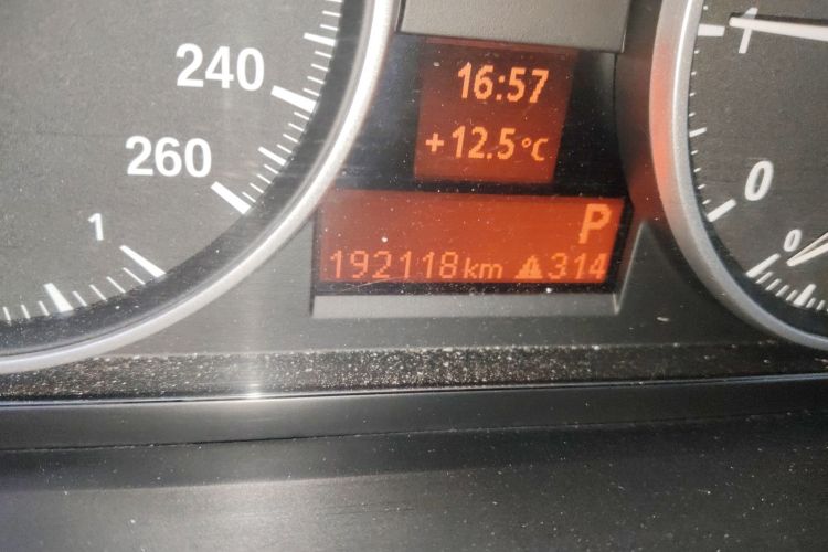 宝马X1 2013款 sDrive18i 领先型中控内饰15