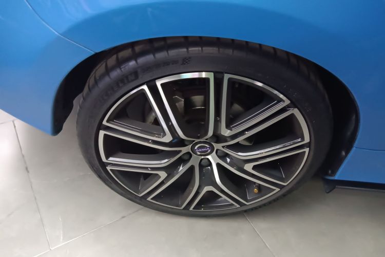 沃尔沃V60 2017款 2.0T Polestar车身外观6008