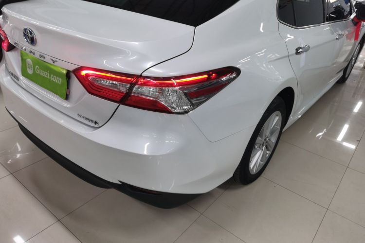 丰田 凯美瑞 2021款 双擎 2.5HGVP 领先版车身外观9