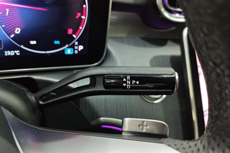 奔驰C级 2023款 改款 C 260 L 运动版中控内饰18