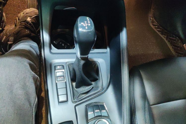 宝马X1 2019款 sDrive18Li 时尚型中控内饰18