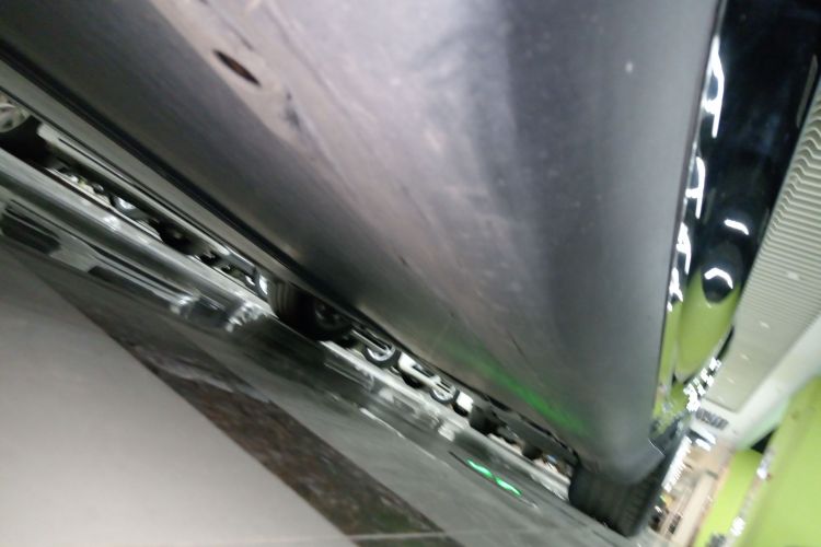 特斯拉 Model Y 2022款 后轮驱动版局部细节9002