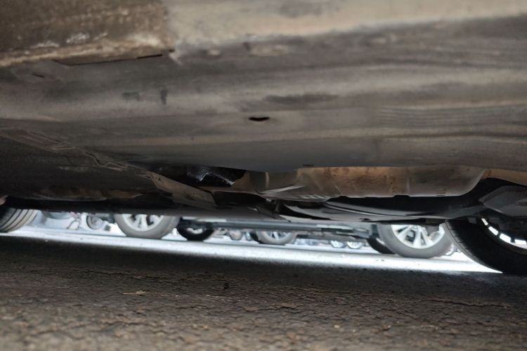 奥迪A4L 2013款 35 TFSI 自动技术型局部细节9003