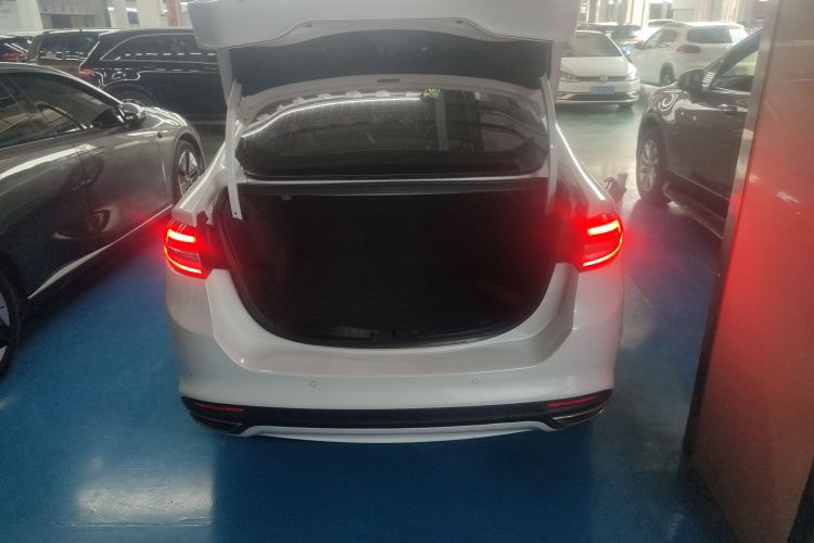 福特 蒙迪欧 2017款 EcoBoost 180 时尚型局部细节23