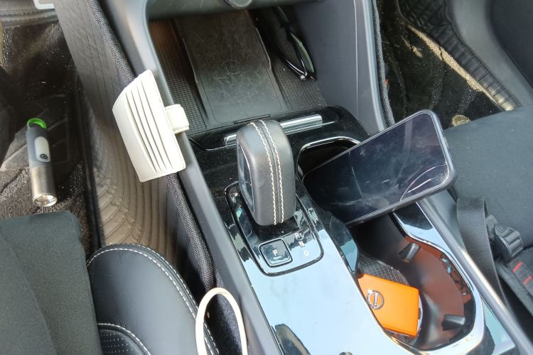 沃尔沃XC40新能源 2021款 P8 纯电 四驱智雅运动版局部细节18