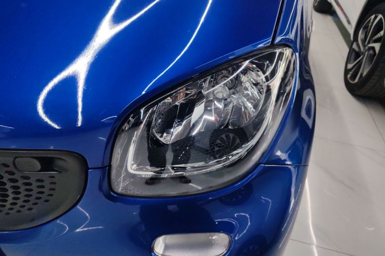 smart forfour 2018款 1.0L 52千瓦灵动版局部细节36