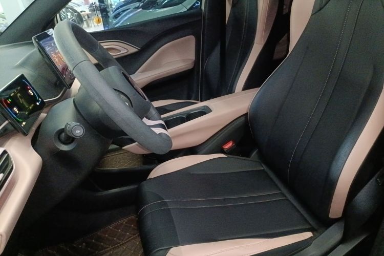 比亚迪 海鸥 2024款 荣耀版 305km 活力版中控内饰19