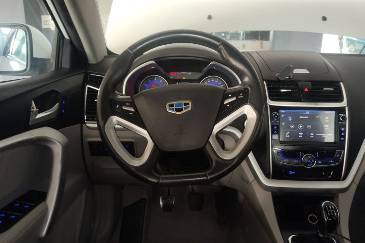 吉利汽车 帝豪 2016款 三厢 1.5L 手动豪华型中控内饰13