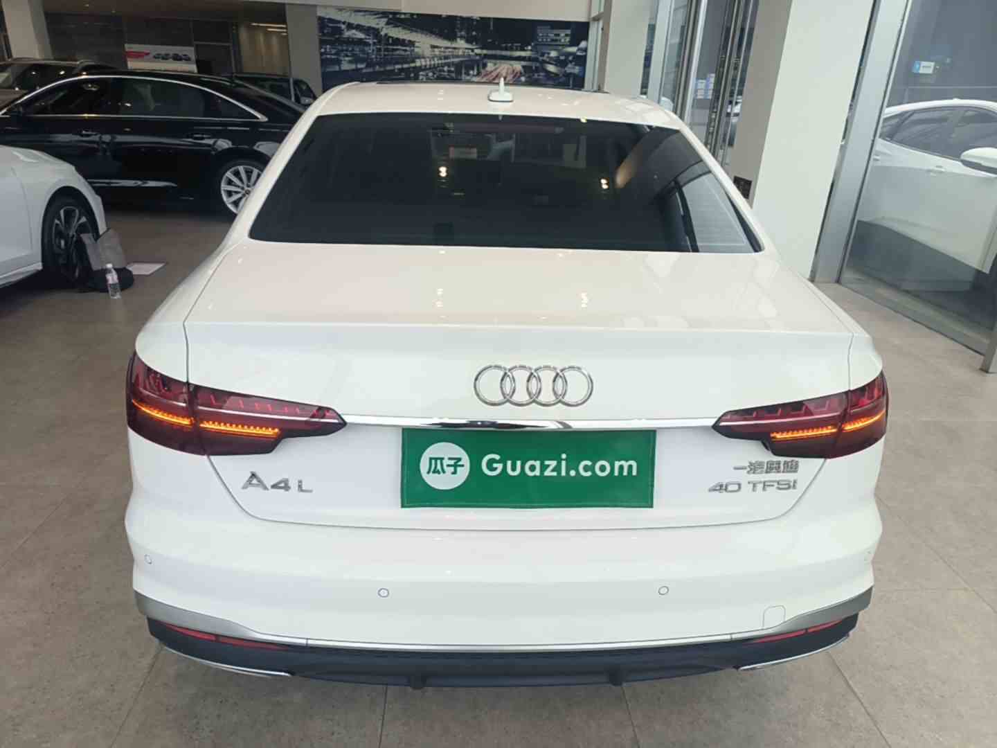 奥迪A4L 2024款 40 TFSI 时尚动感型(3)
