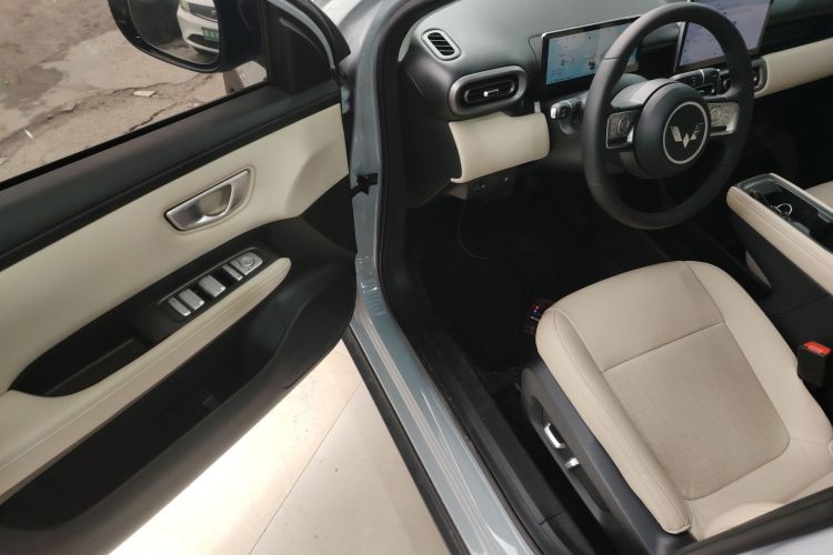 五菱汽车 五菱缤果PLUS 2024款 330km 五座版中控内饰20