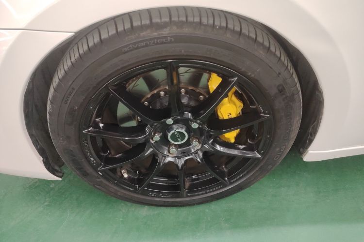 雷克萨斯IS 2017款 300 F SPORT版车身外观6006