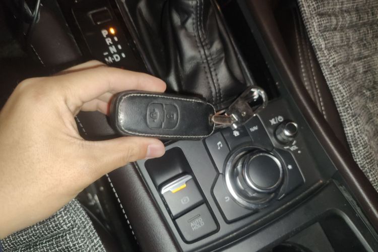 马自达CX-4 2016款 2.0L 自动两驱蓝天品位版中控内饰11