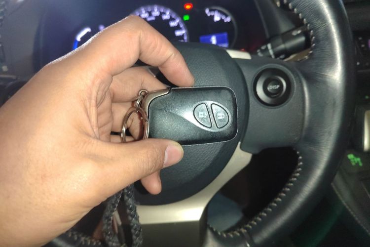 雷克萨斯CT 2014款 CT200h 精英版 单色中控内饰11