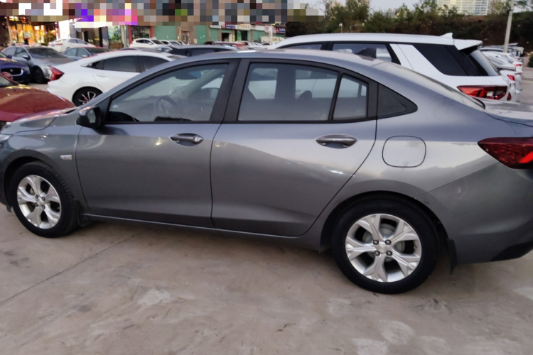 雪佛兰 科沃兹 2020款 325T 自动欣悦版车身外观4