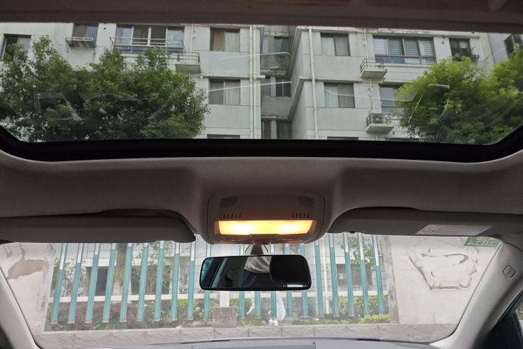 奥迪A4L 2013款 35 TFSI 自动标准型局部细节22