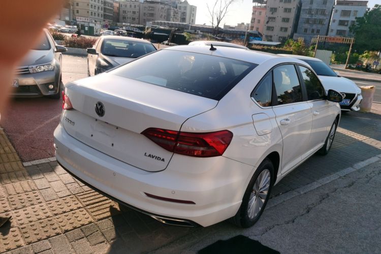 大众 朗逸 2018款 1.5L 自动舒适版 国V车身外观7