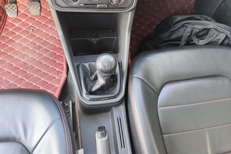 大众 捷达 2017款 1.4L 手动时尚型中控内饰18