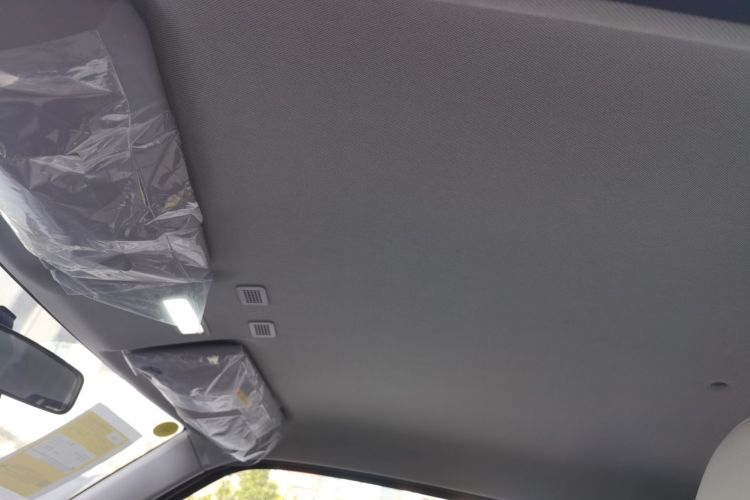 吉利银河 2025款 210km 熊猫骑士中控内饰22