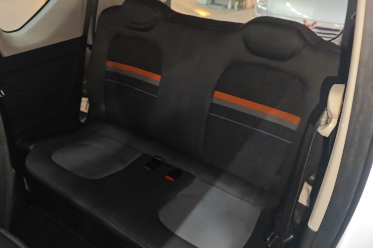 五菱汽车 宏光MINIEV 2020款 自在款 磷酸铁锂中控内饰7004