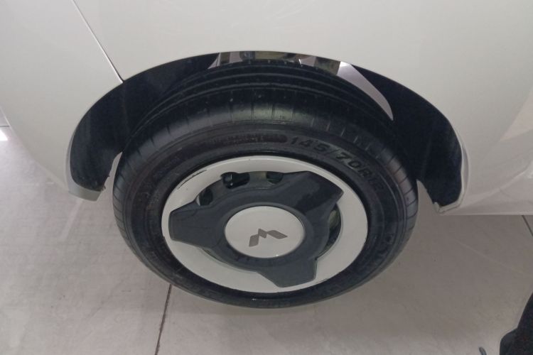 五菱汽车 宏光MINIEV 2021款 马卡龙夹心款 170km 磷酸铁锂车身外观6008