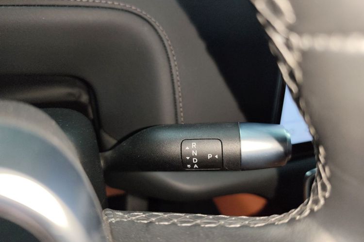 理想汽车 理想L9 2023款 Pro局部细节18