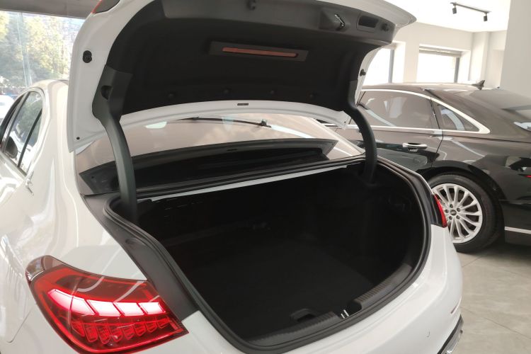 奔驰C级 2024款 改款 C 260 L 运动版机舱底盘23