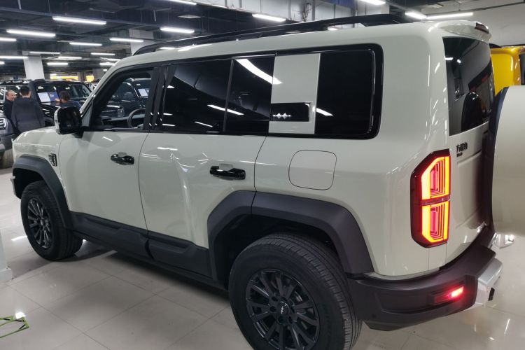 方程豹 豹5 2023款 领航版车身外观4