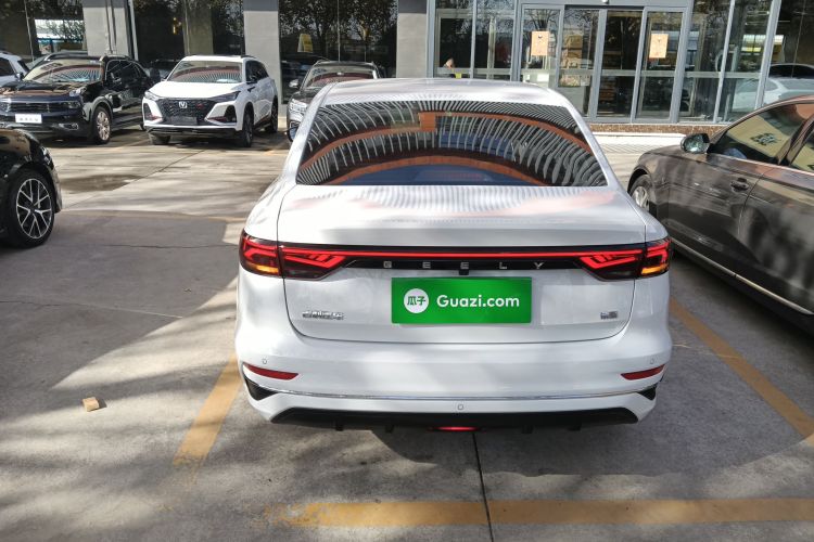 吉利汽车 帝豪 2025款 第4代 1.5L CVT旗舰型车身外观6