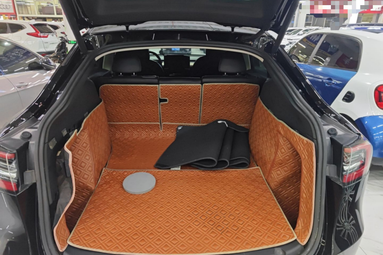 特斯拉 Model Y 2022款 改款 后轮驱动版机舱底盘23