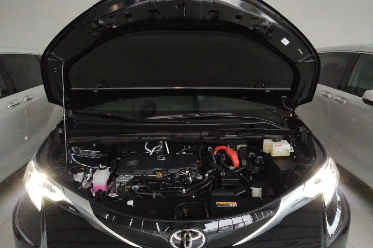 丰田 赛那SIENNA 2026款 2.5L 双擎四驱豪华版机舱底盘24