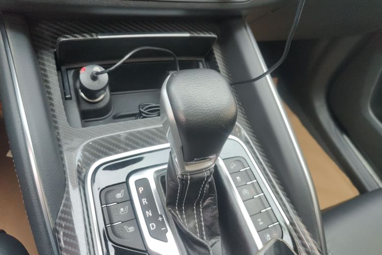 上汽大通MAXUS D90 2017款 2.0T 自动四驱 天狼星局部细节18