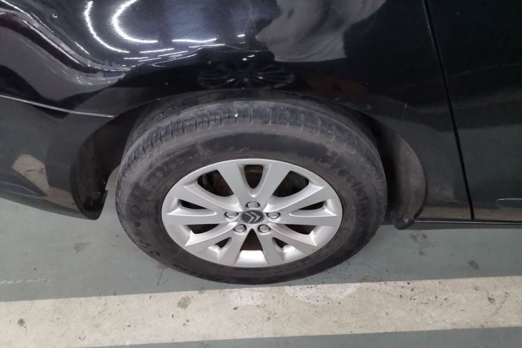 雪铁龙C5 2016款 1.6T 自动尊悦型车身外观6008