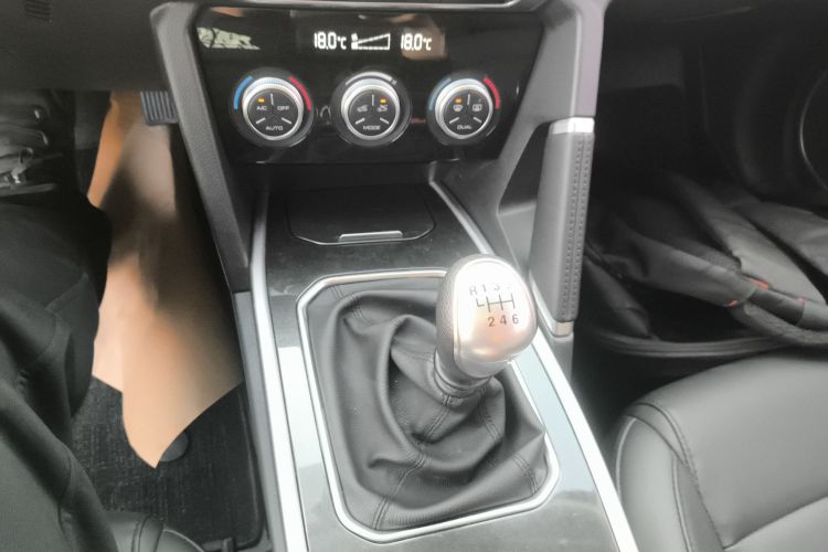 哈弗H6 2018款 红标 运动版 1.5T 手动两驱精英型局部细节18