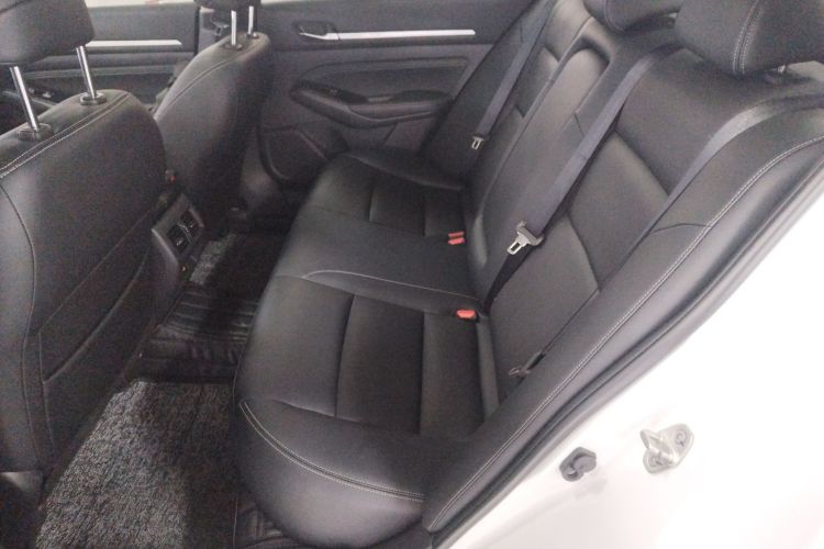 日产 天籁 2022款 2.0L XL-TLS 悦享版中控内饰21