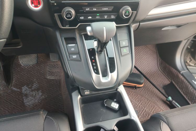 本田CR-V 2021款 240TURBO CVT两驱都市版中控内饰18