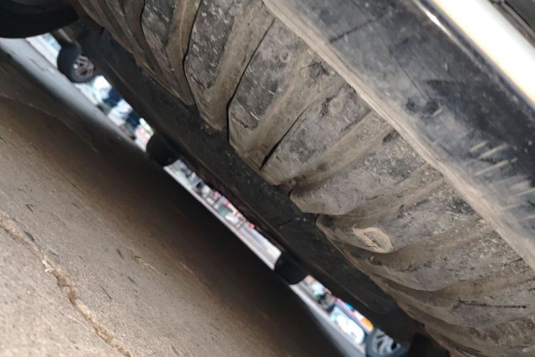 奔驰C级 2019款 C 260 运动版局部细节9008