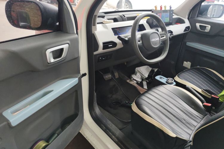 吉利银河 2024款 熊猫mini 200km 耐力熊中控内饰20